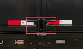Rubber handles offer a non-slip, comfortable grip that reduces hand fatigue, even in wet or oily conditions
